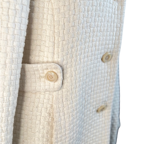 Moda International Off White coat faux fur collar, colorful floral lining - Picture 11 of 15